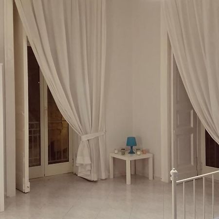 Napule Apartment Наполи Стая снимка